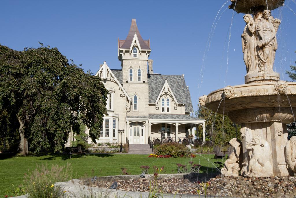 Elmhurst Inn&Spa Ingersoll Exterior foto