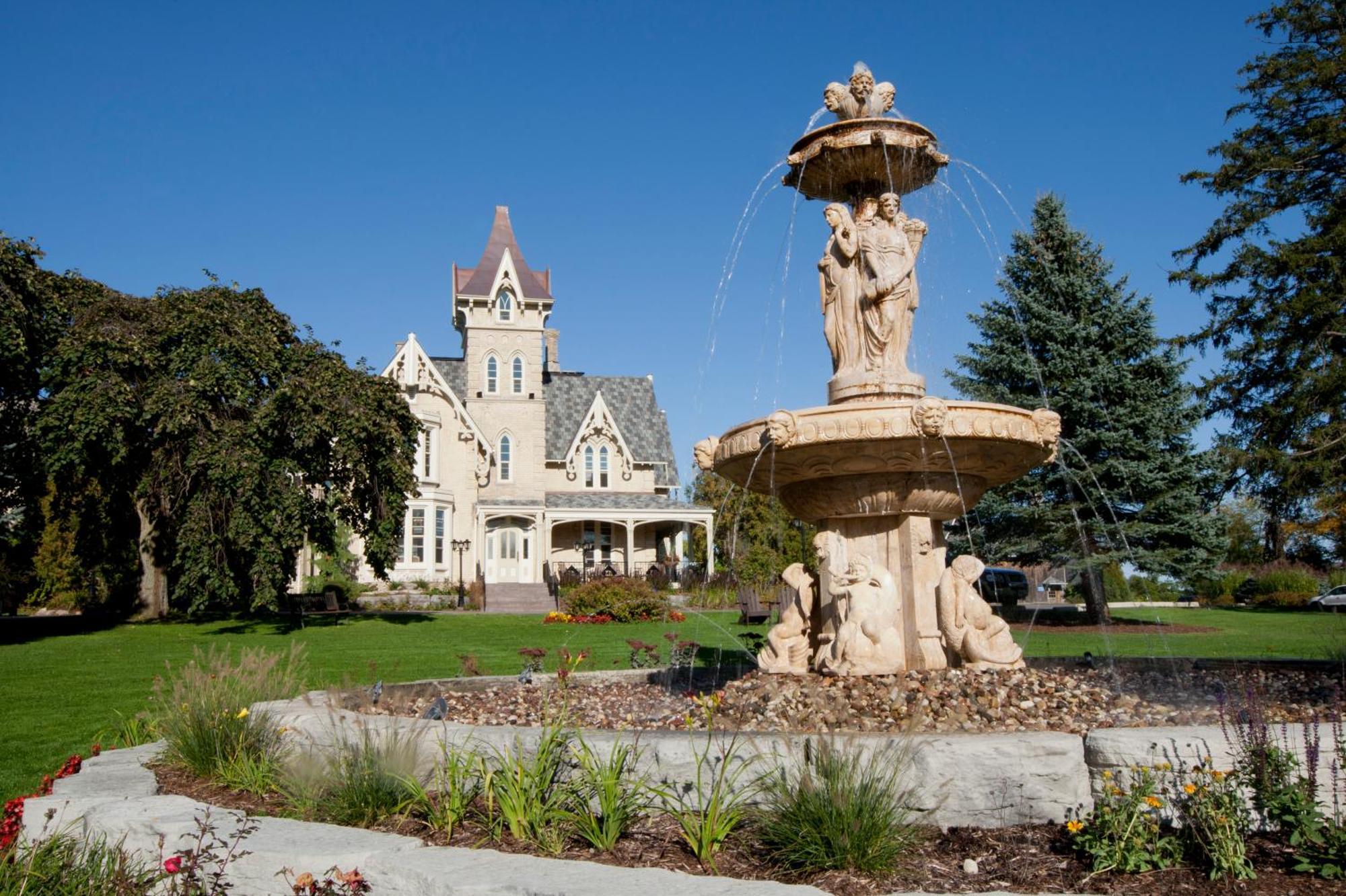 Elmhurst Inn&Spa Ingersoll Exterior foto