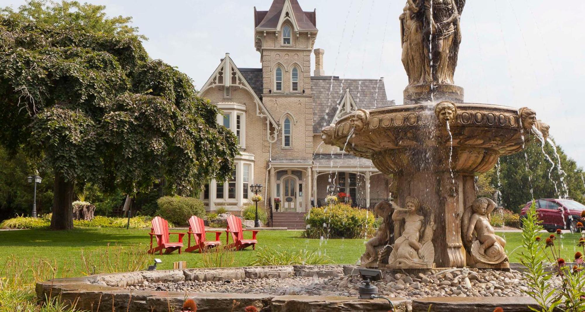 Elmhurst Inn&Spa Ingersoll Exterior foto